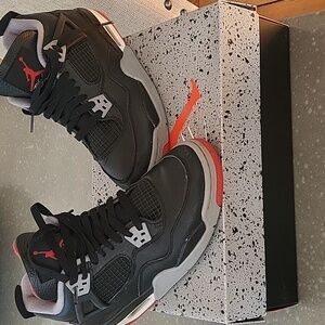 Jordan retro 4